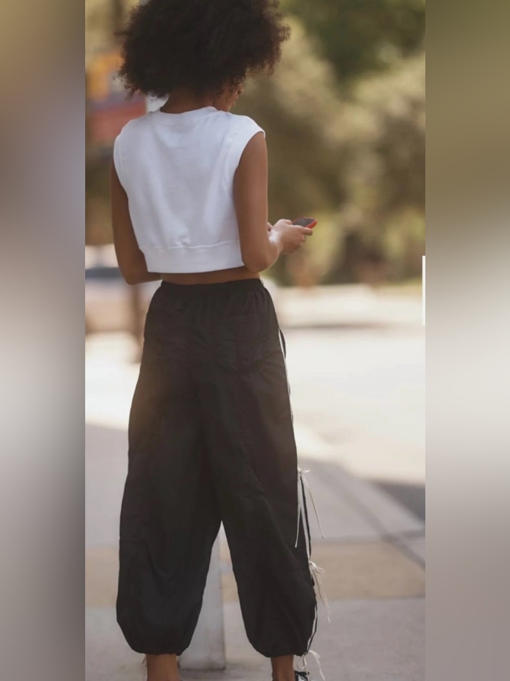 The Bowline Parachute Pants by Daily Practice - Picture 2 of 4